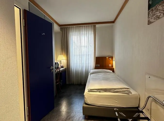 Carcani By Ketty & Tommy 酒店