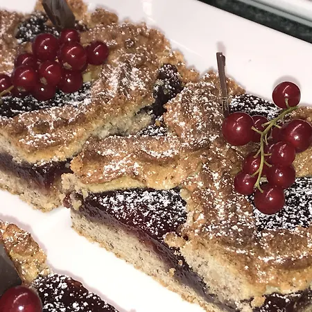 Carcani By Ketty & Tommy Otel 3*