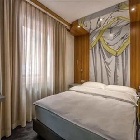 Carcani By Ketty & Tommy Otel Ascona